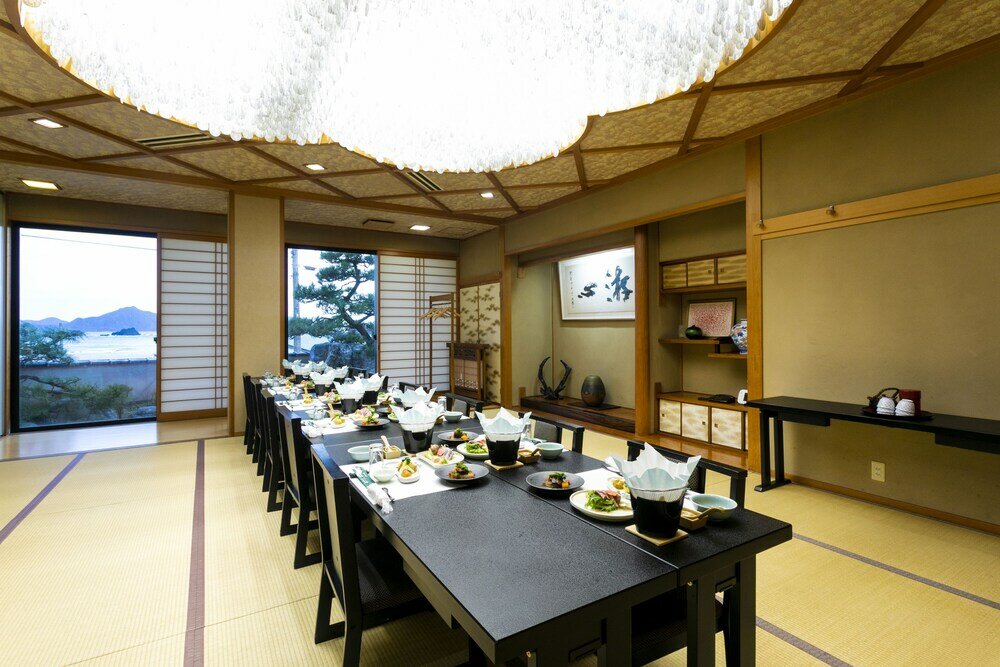 Фото Uminomieruyado Muramiya