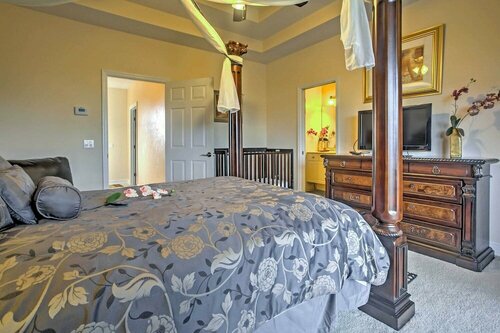 Гостиница Upscale Marco Island Villa w Outdoor Bar + Pool! в Марко Айленд