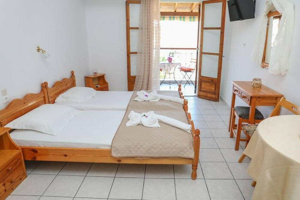 Фото Vaya Zorba Studios