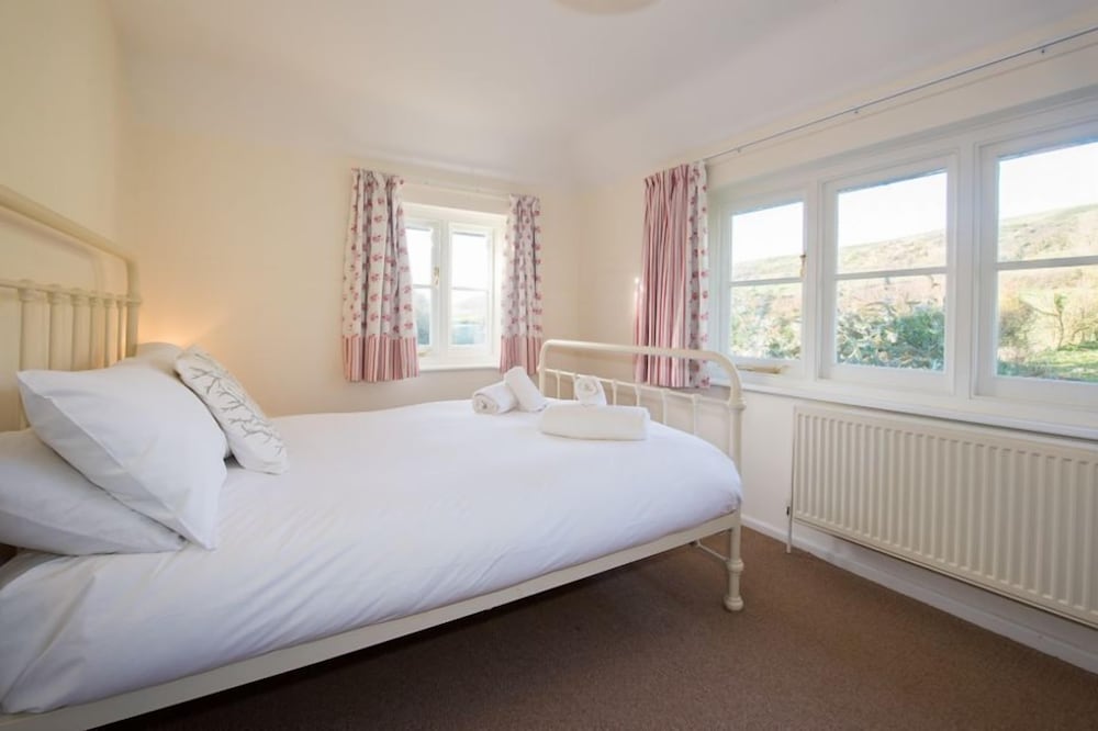 Фото Church Cottage