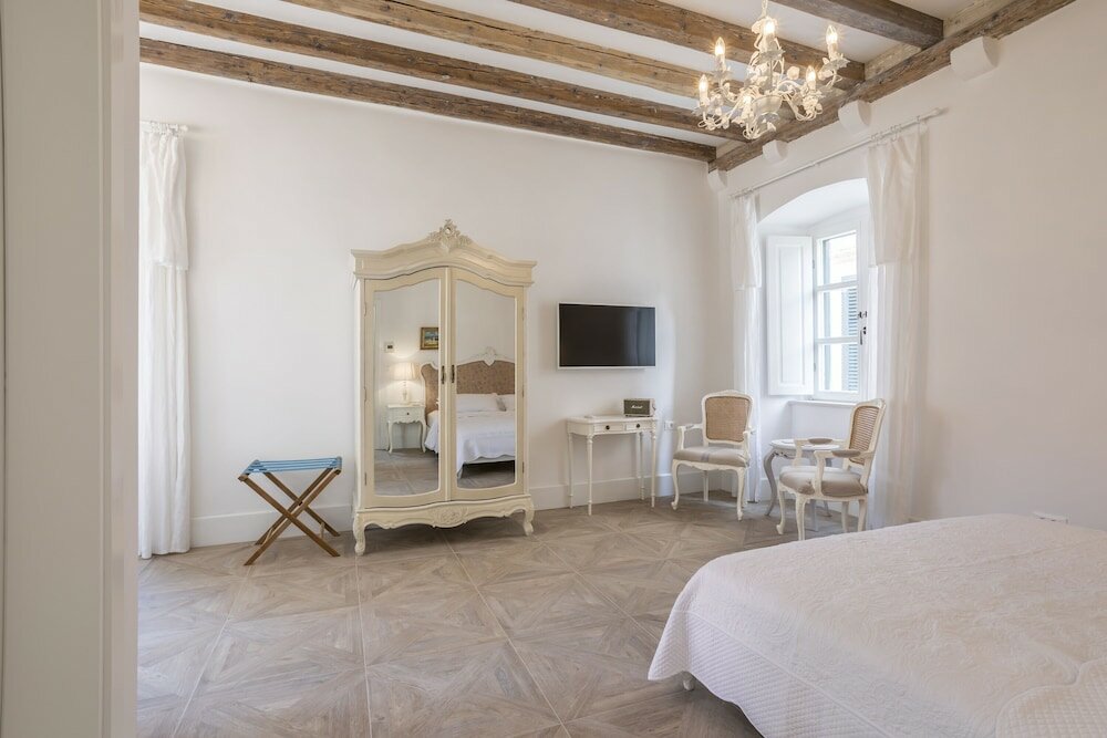 Фото The Byron Dubrovnik