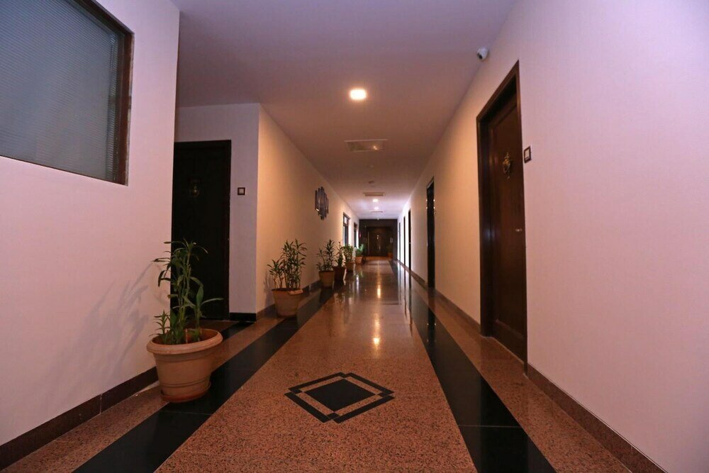 Фото Hotel Shantidoot