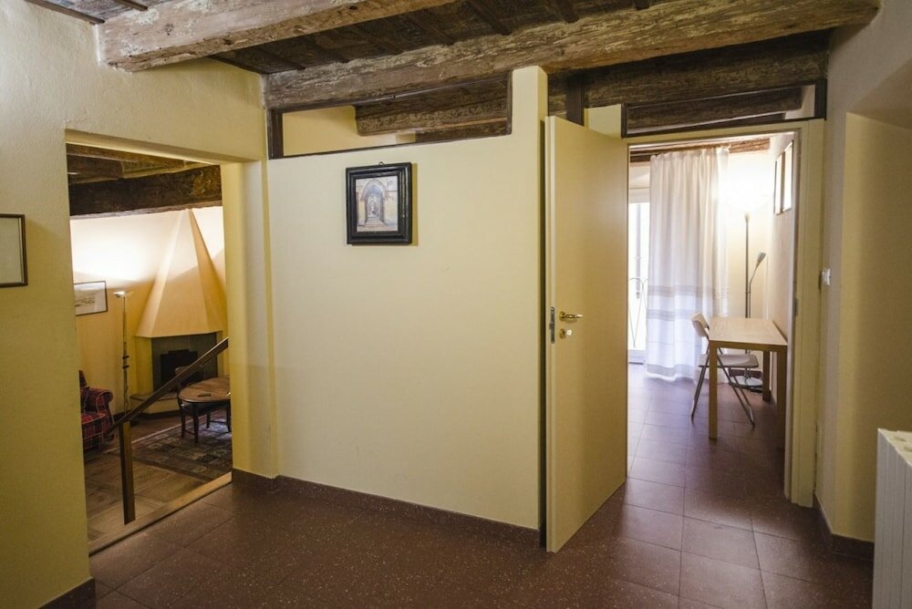 Фото Garisenda Lodge