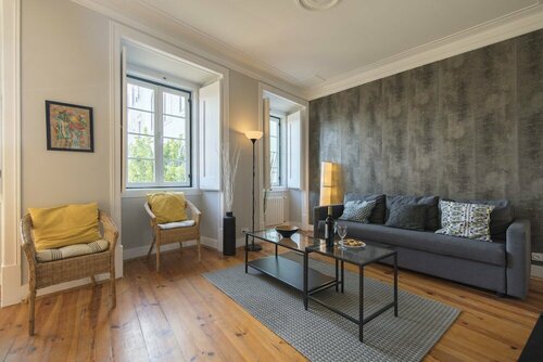 Гостиница Trendy & Lightful Apartment в Лиссабоне