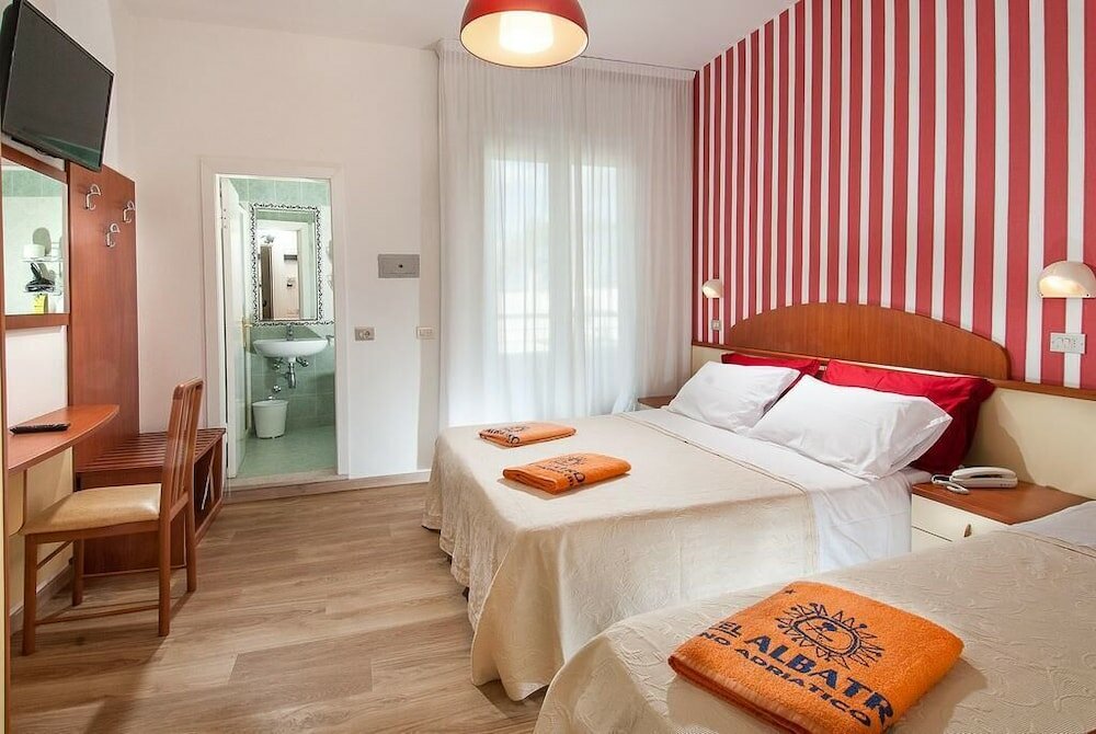 Фото Hotel Albatros