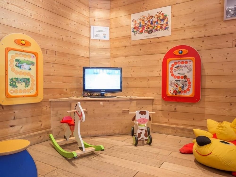 Фото Résidence Les Chalets du Forum 1850