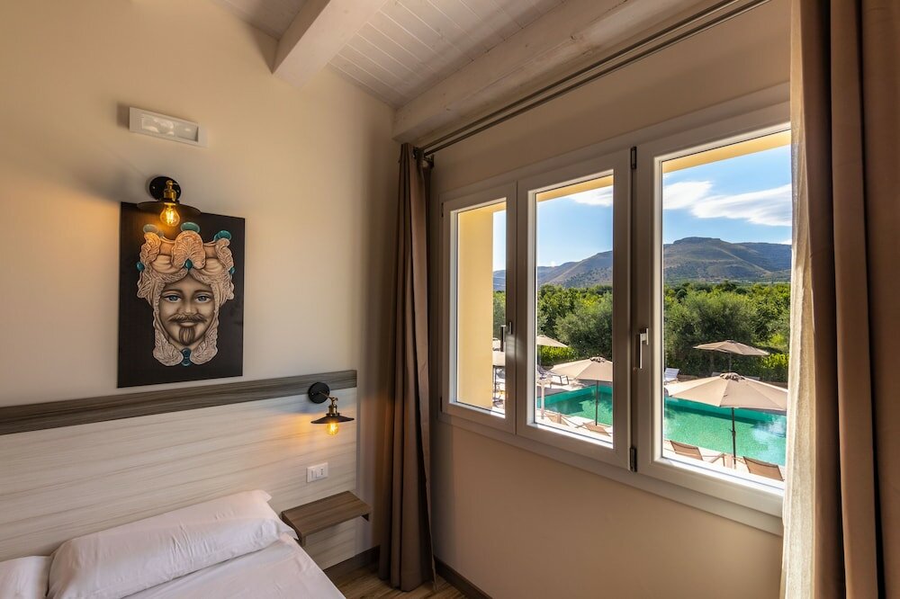 Фото Tramonto Ibleo Resort