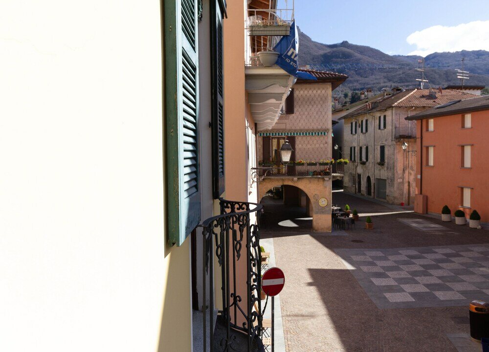 Фото Mamma Ciccia Holiday Home - Lake Front Apartment