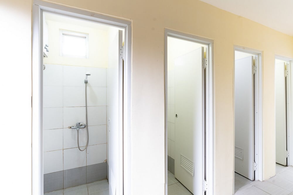 Фото RedDoorz Hostel @ Dago 2