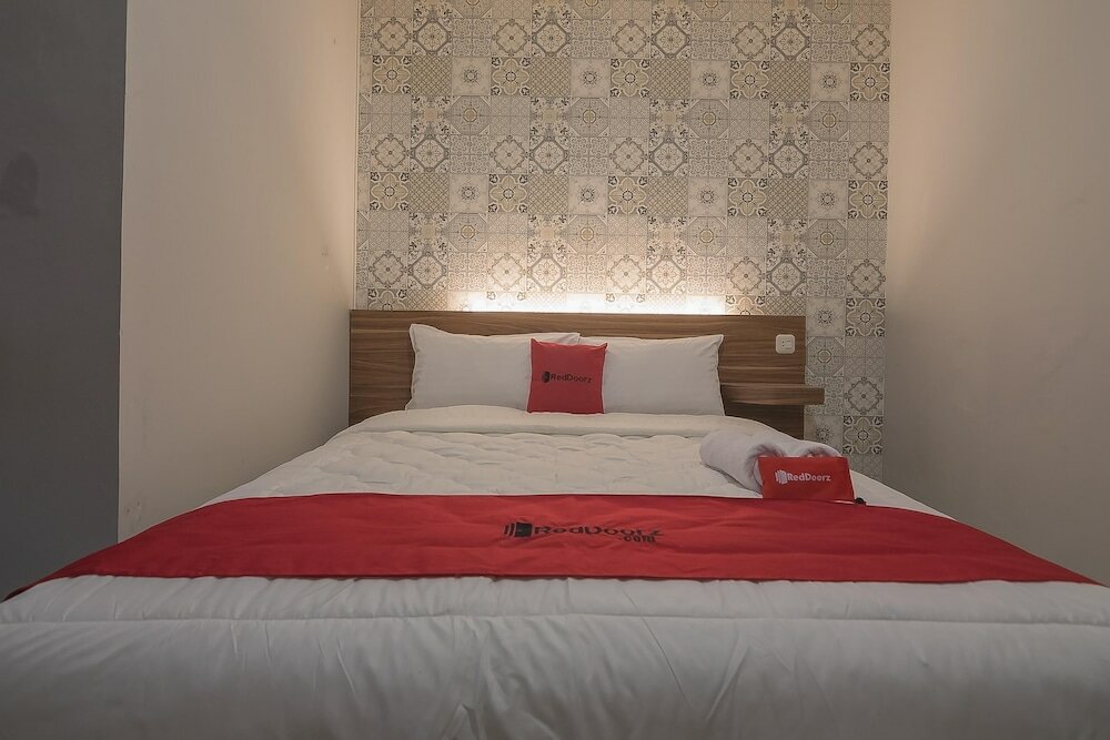 Фото RedDoorz @ Kiaracondong