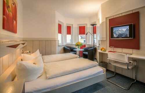 Гостиница Landhotel Weißer Hahn