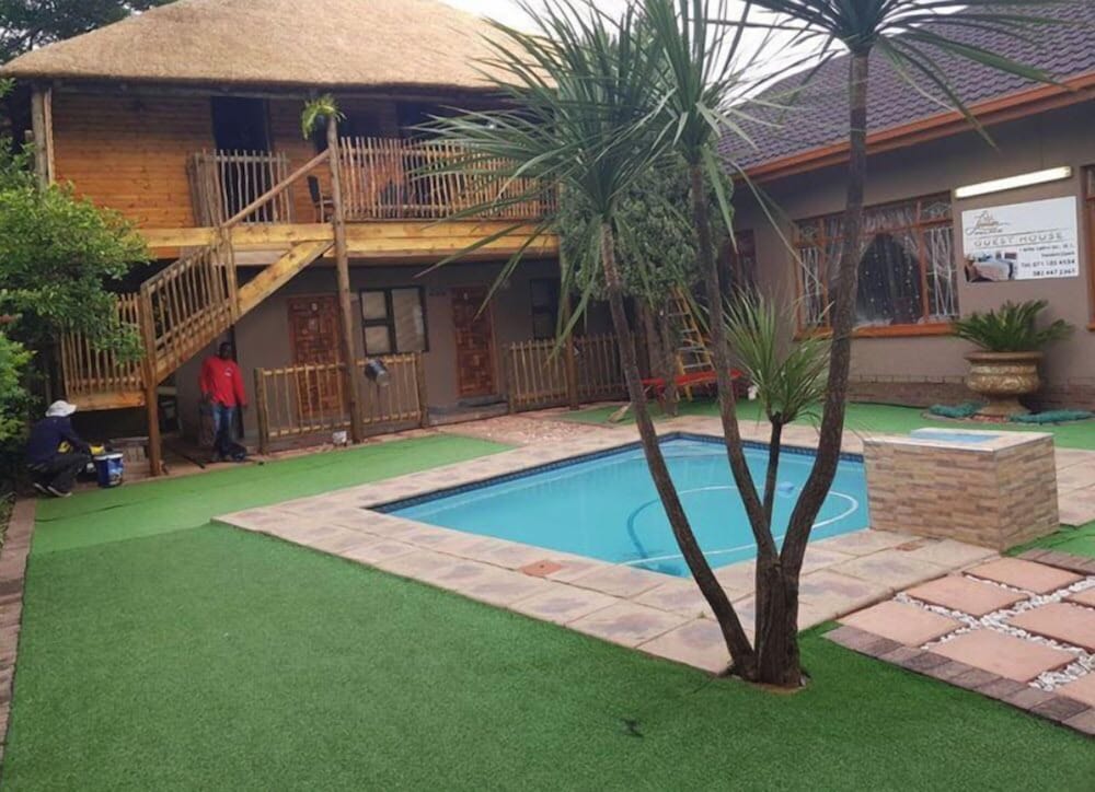 Фото отеля 3