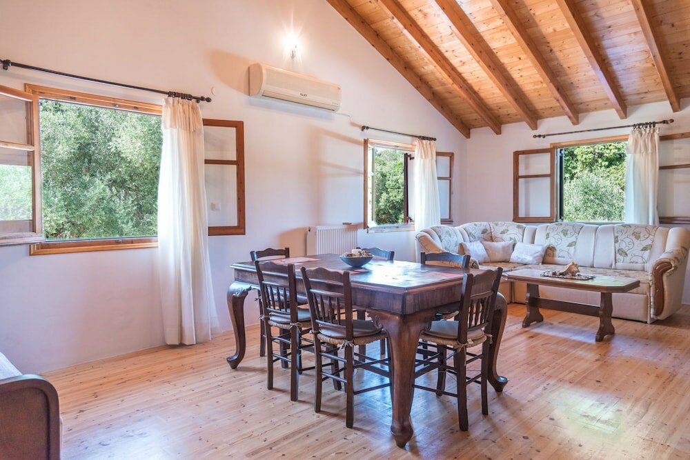 Фото La Casa Al Mare by CorfuEscapes