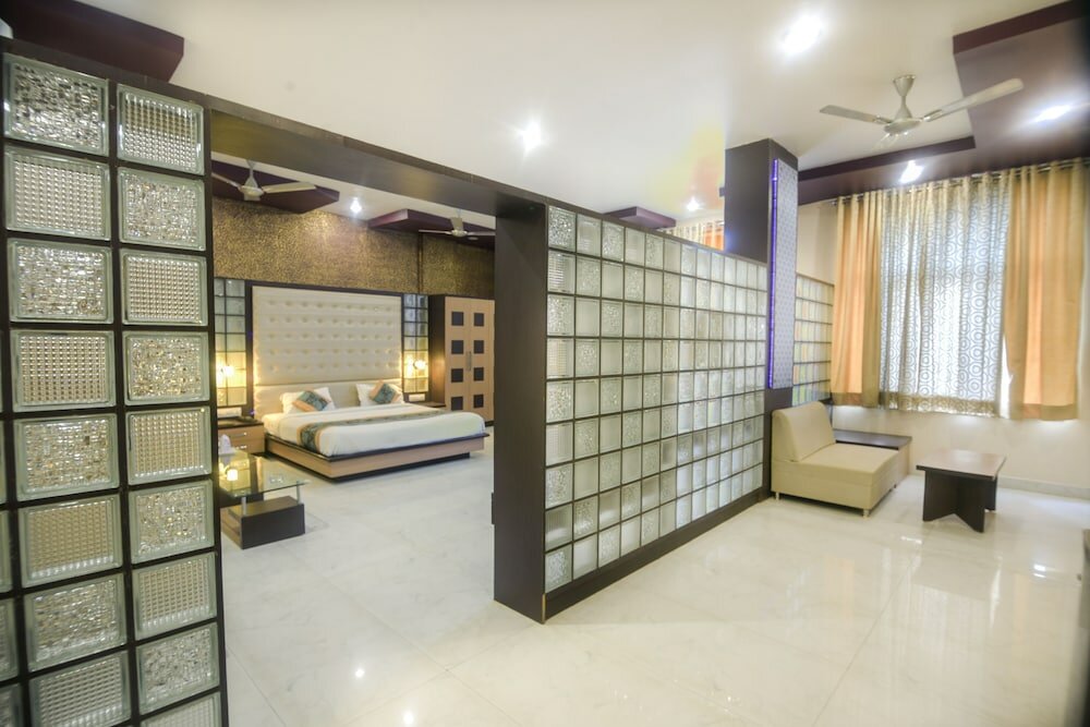 Фото Hotel Vishnu Villas