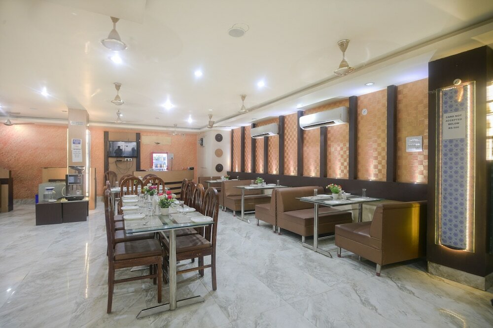 Фото Hotel Vishnu Villas