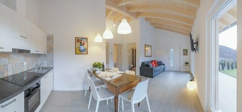 Гостиница La Gazza Ladra Apartments