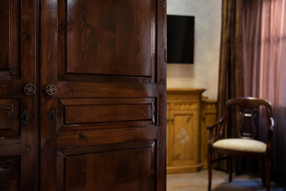 Фото Old Town Suites