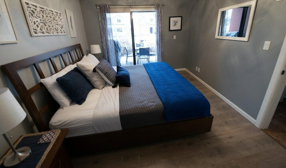 Фото Stylish Ground Level Suite at Playa № 145