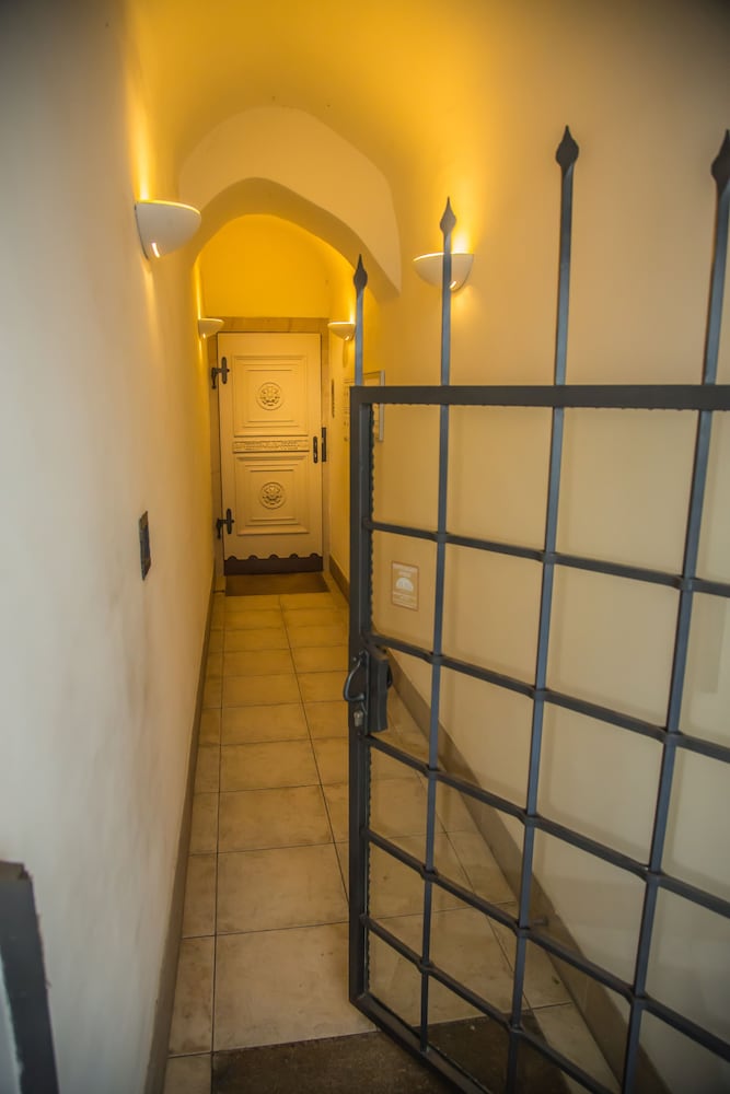 Фото President Mezonet Apartment