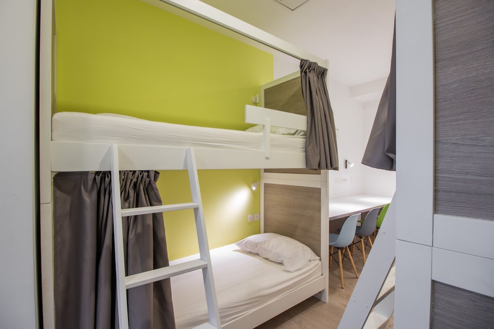 Фото Dandelion boutique hostel