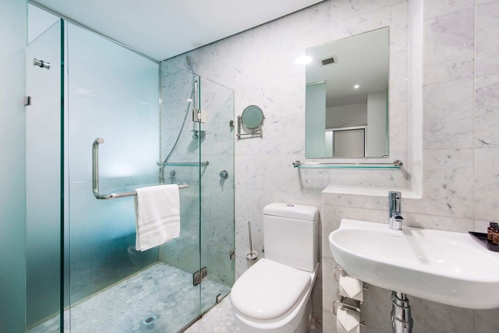 Фото Charming Apartment With Stunning Rooftop