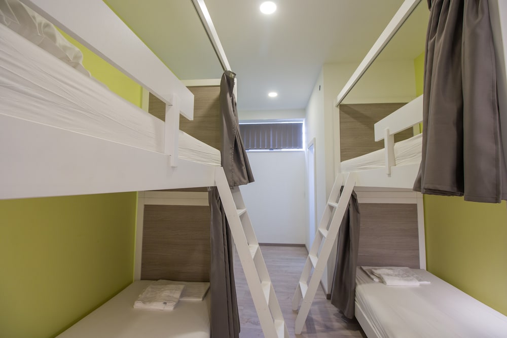 Фото Dandelion boutique hostel