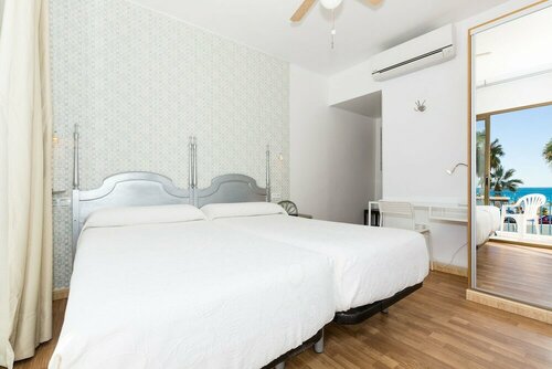 Гостиница Hostal Guadalupe в Торремолиносе