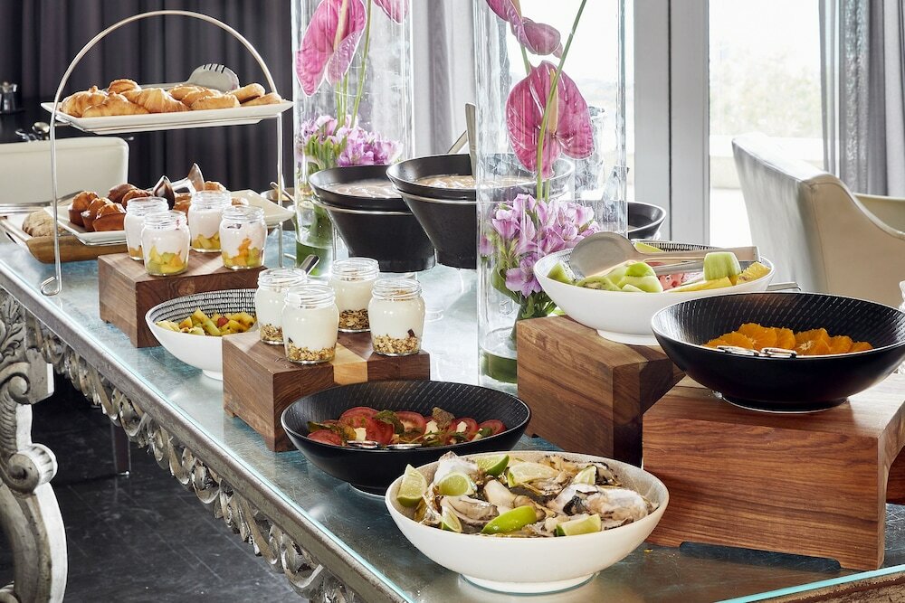 Фото Queen Victoria Hotel