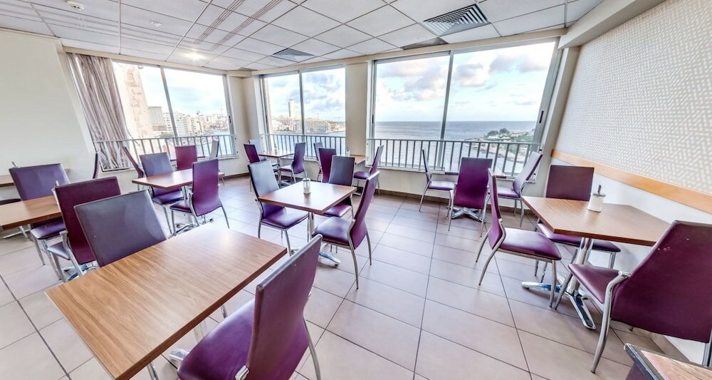 Фото Carlton Hotel