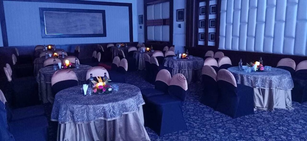 Фото Comfort Inn Tulip Heights