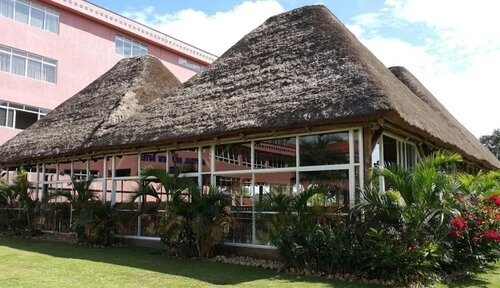 Гостиница Imperial Golf View Hotel в Энтеббе