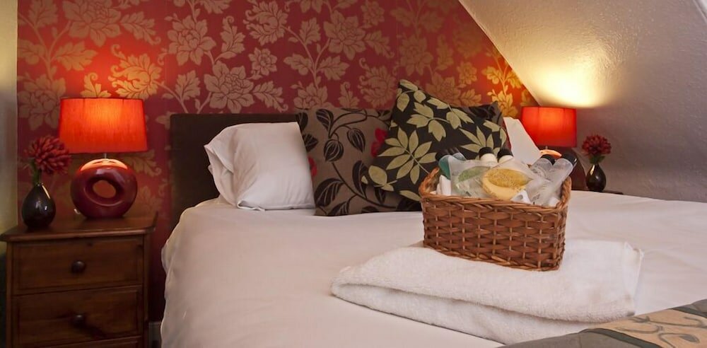 Фото Royston Guest House