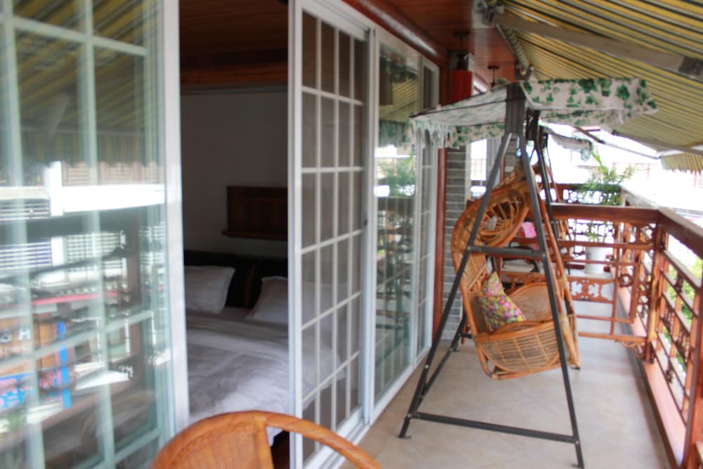 Фото Bamboo House Resort