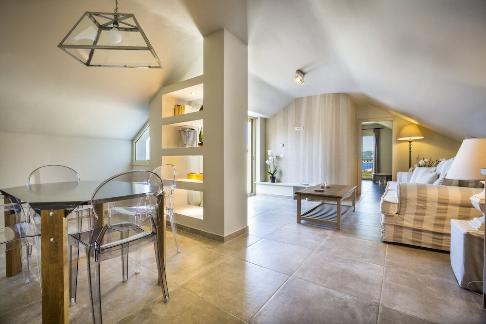 Фото Almyra Hotel