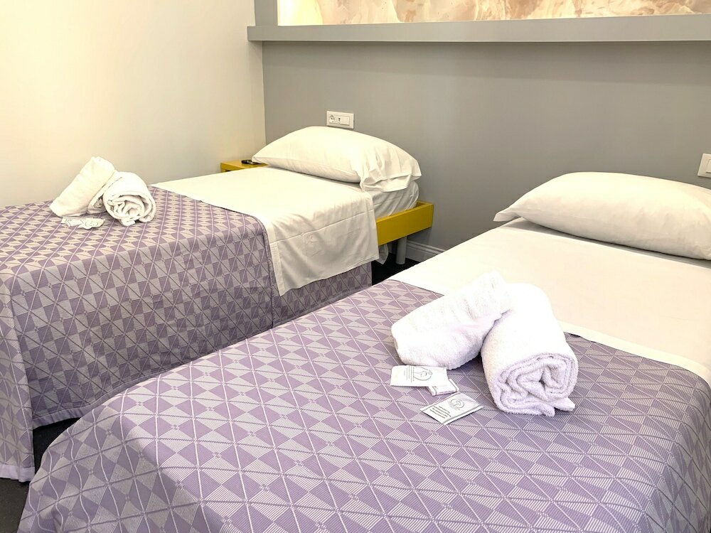 Фото Отель Legend R. G.