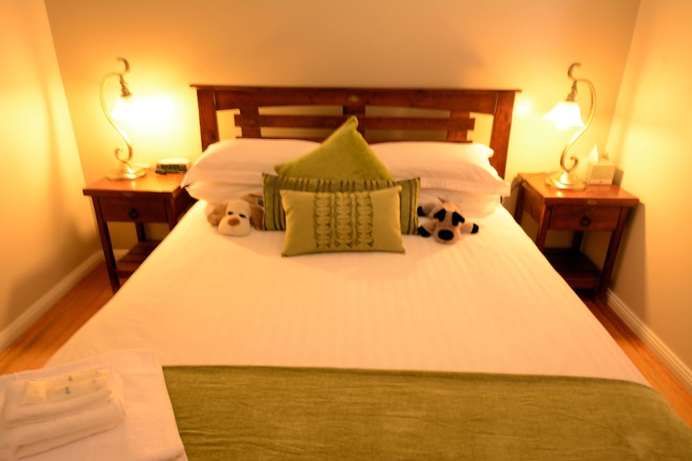 Фото Emaroo Cottages Broken Hill