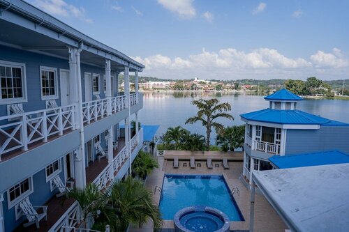 Гостиница Hotel Casona del Lago во Флоресе