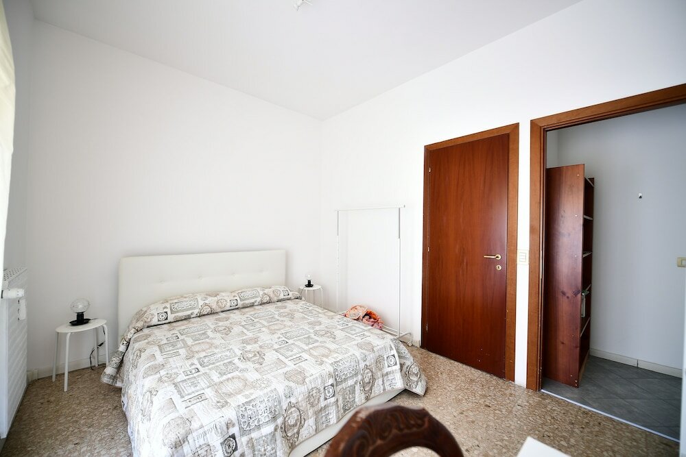 Фото Queen Vatican