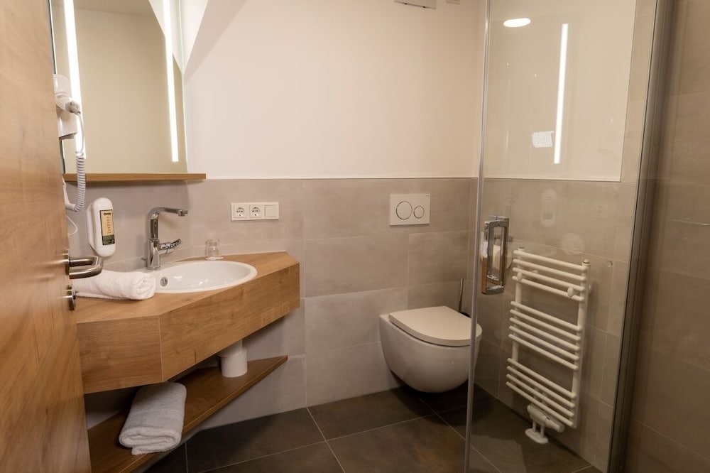 Фото Hotel Landgasthaus Ständenhof