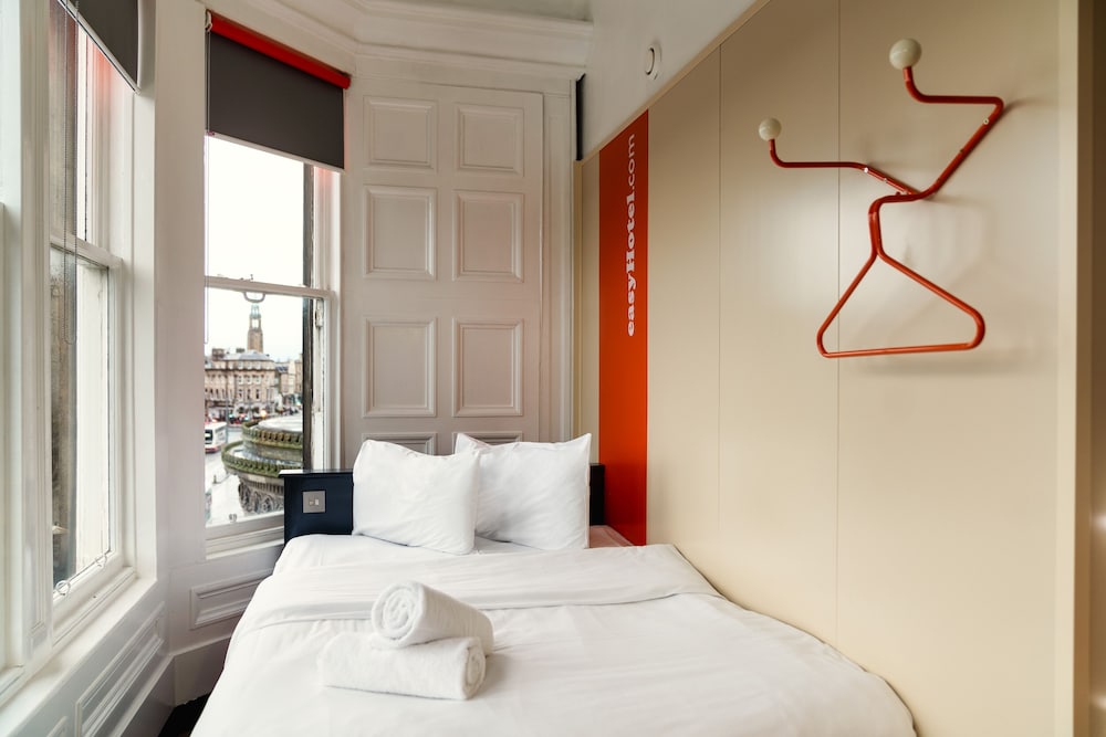 Фото easyHotel Edinburgh