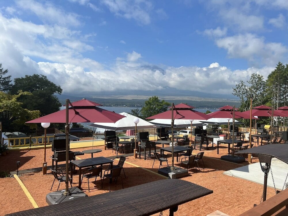 Фото Fuji Yamanakako Resort Hotel