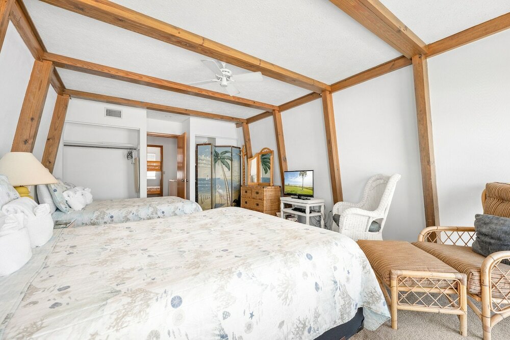 Фото Oasis Beach House