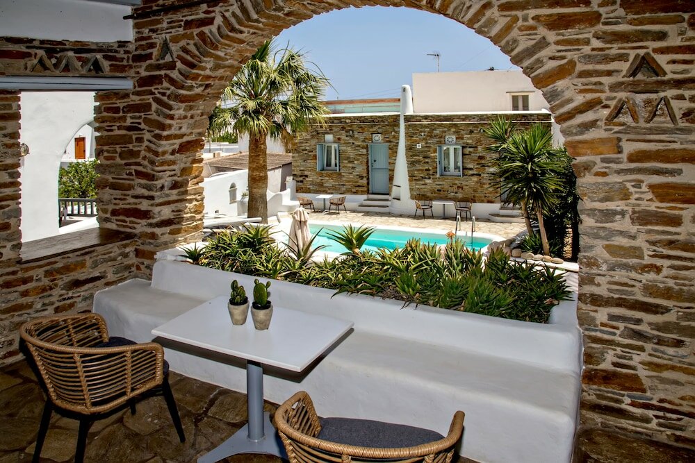 Фото Onar Hotel and Suites