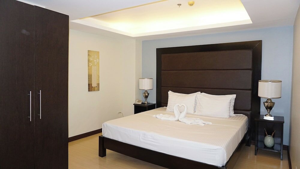 Фото Festive Hotel