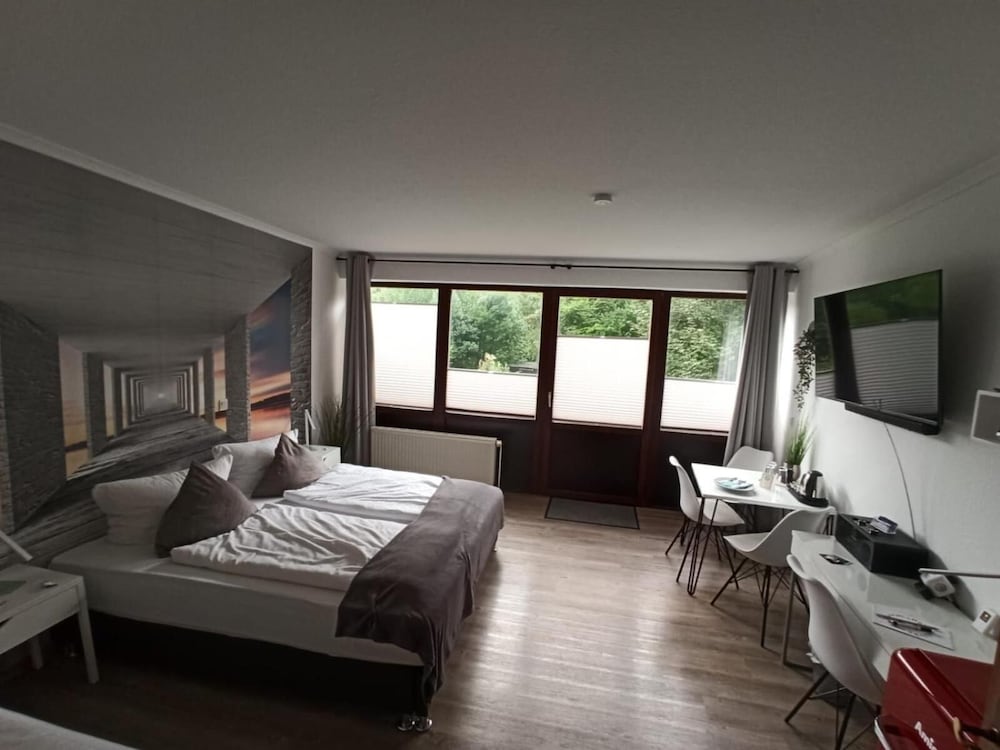 Фото Hotel Seeblick am Sankelmarker See