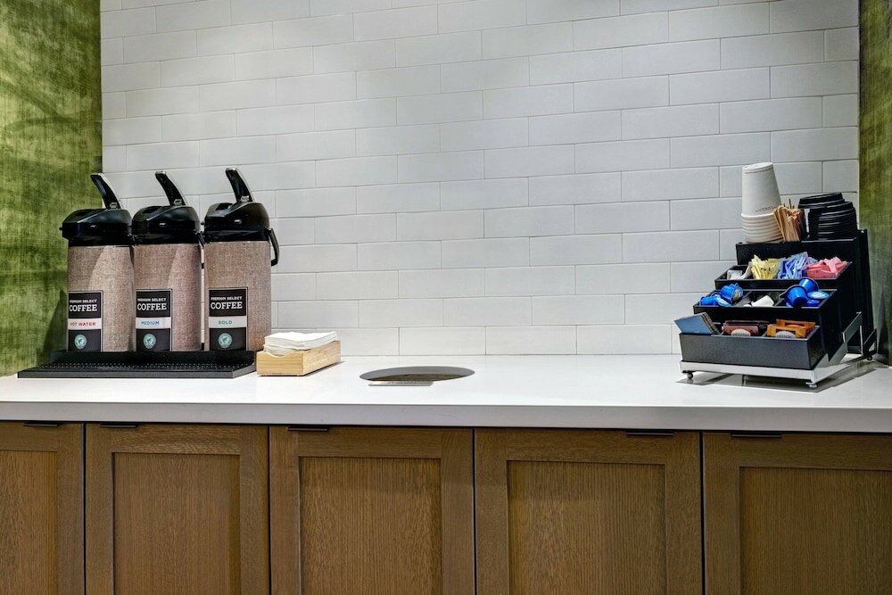 Фото Fairfield Inn & Suites by Marriott Milwaukee Brookfield