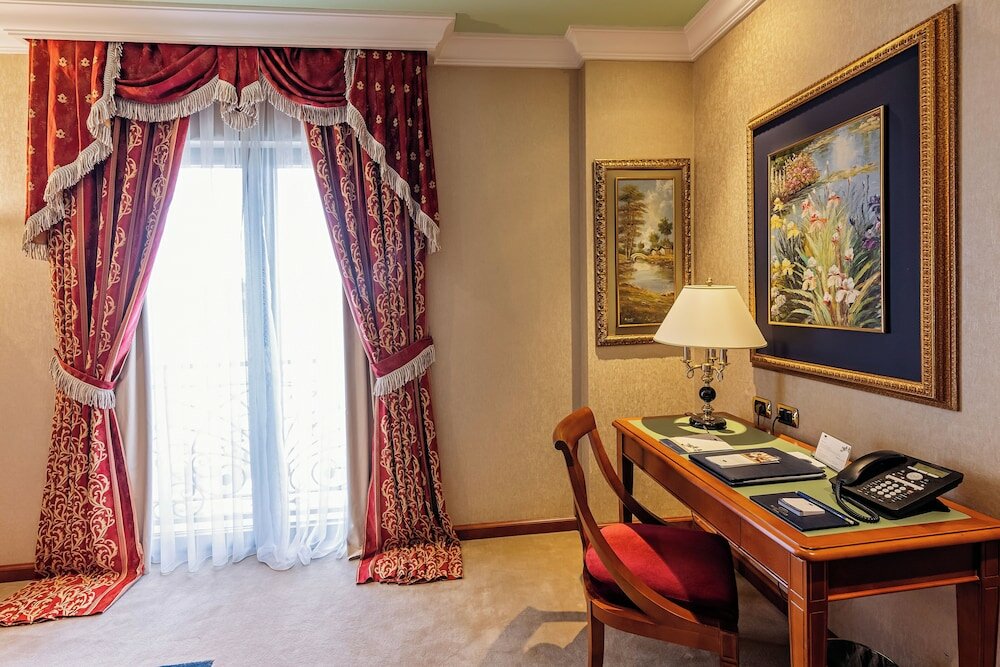 Фото Swiss Diamond Hotel Prishtina