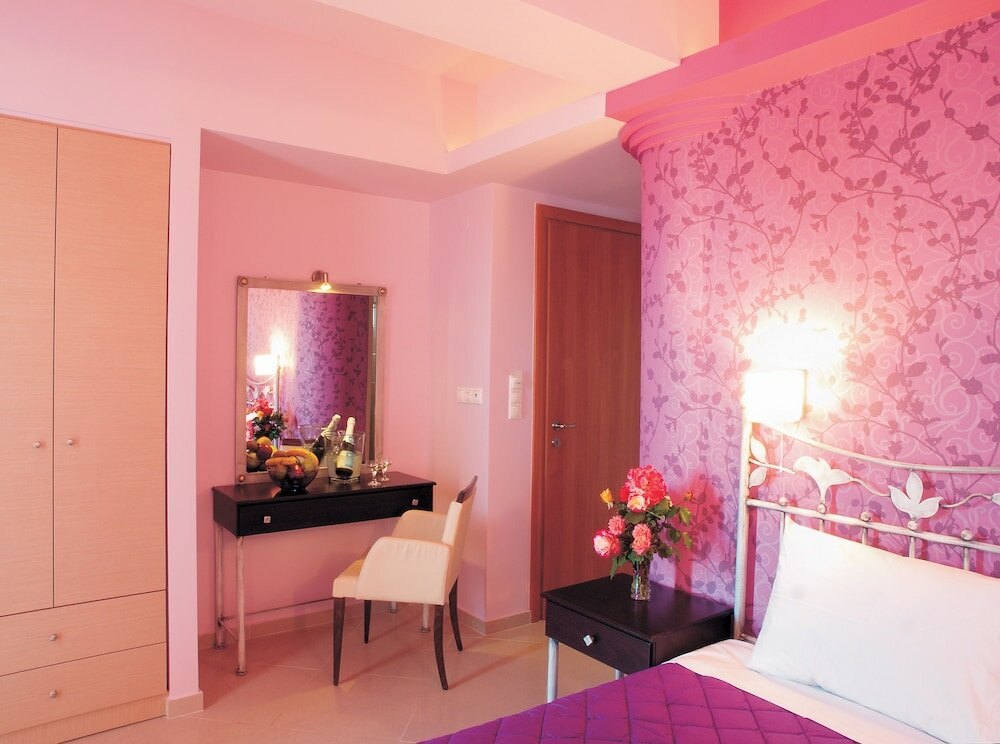 Фото Niriides Beach Hotel