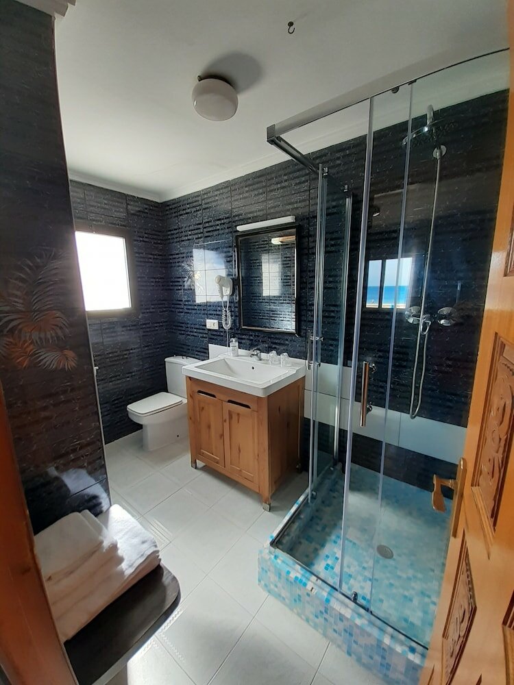 Фото Hotel Oasis