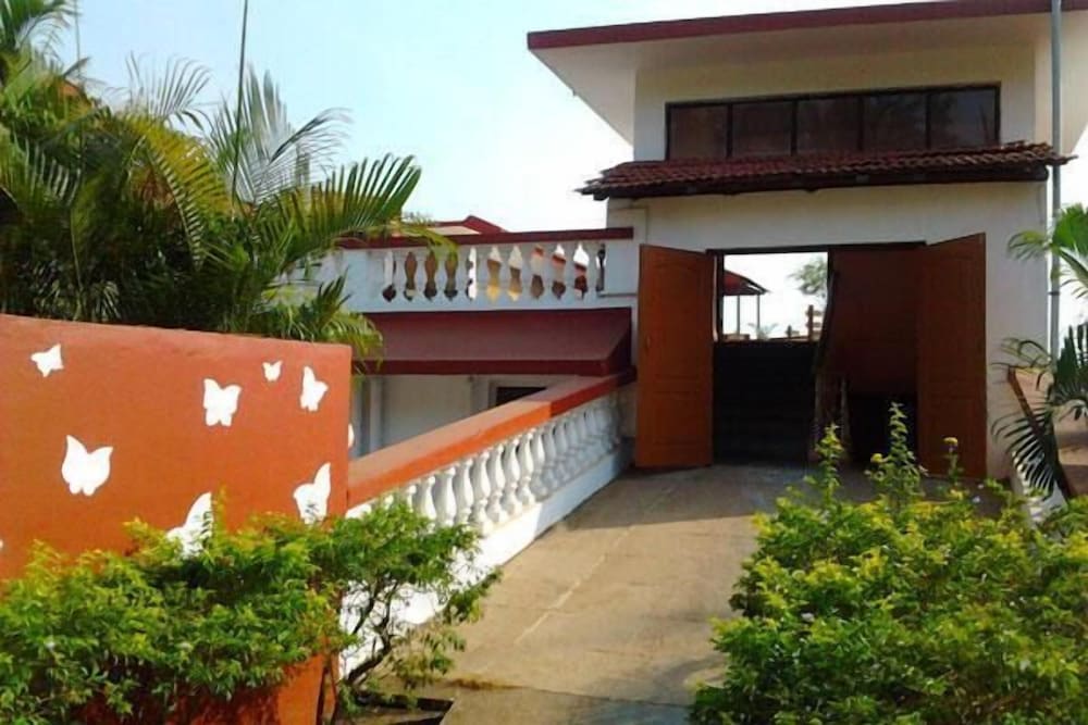 Фото Indismart Woodbourne Resort